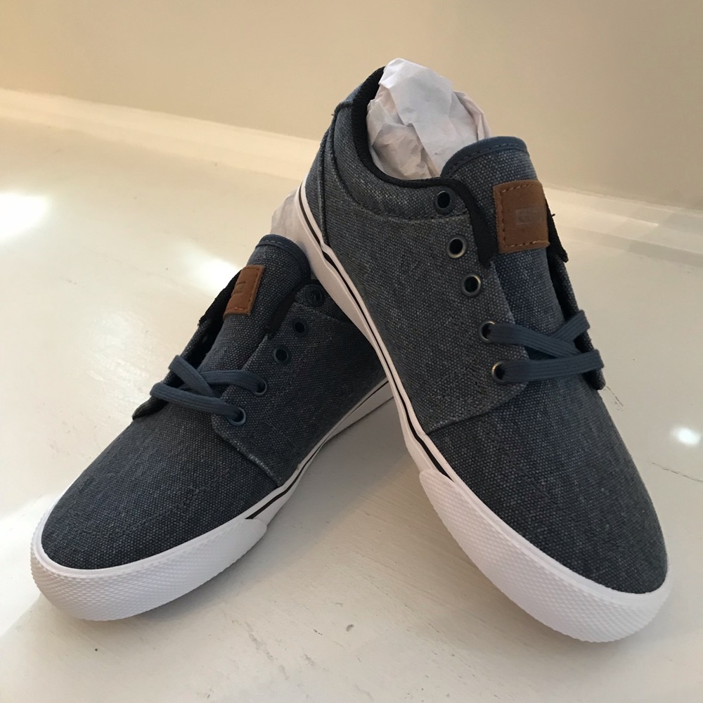 Globe GBKGS Sneakers, Never Worn